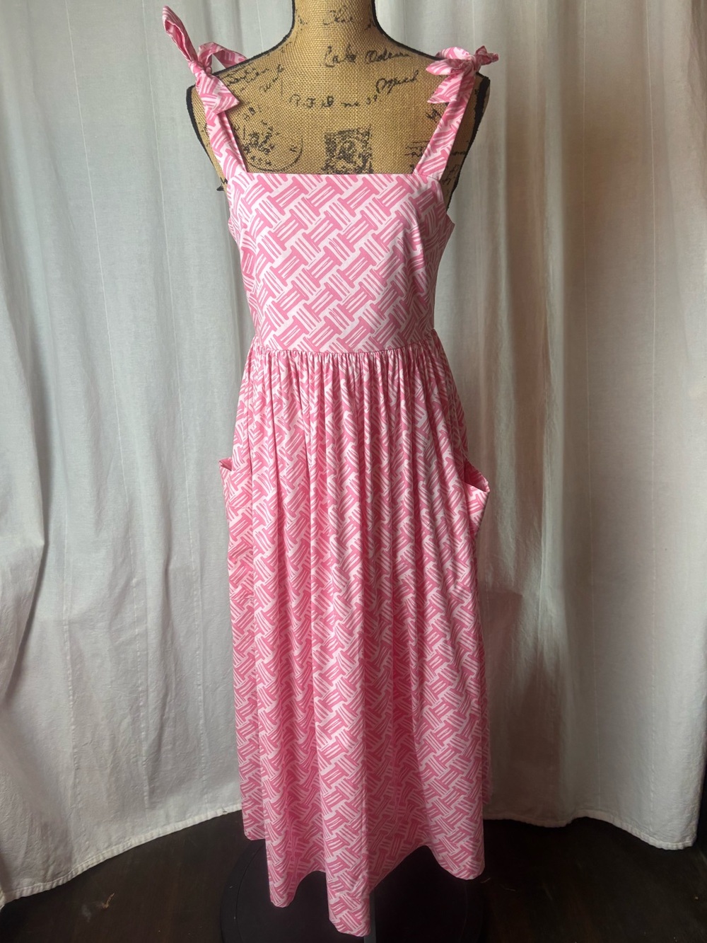 The Beaufort Bonnet Company Midge Midi Dress Tie Strap Pockets Pink White Small